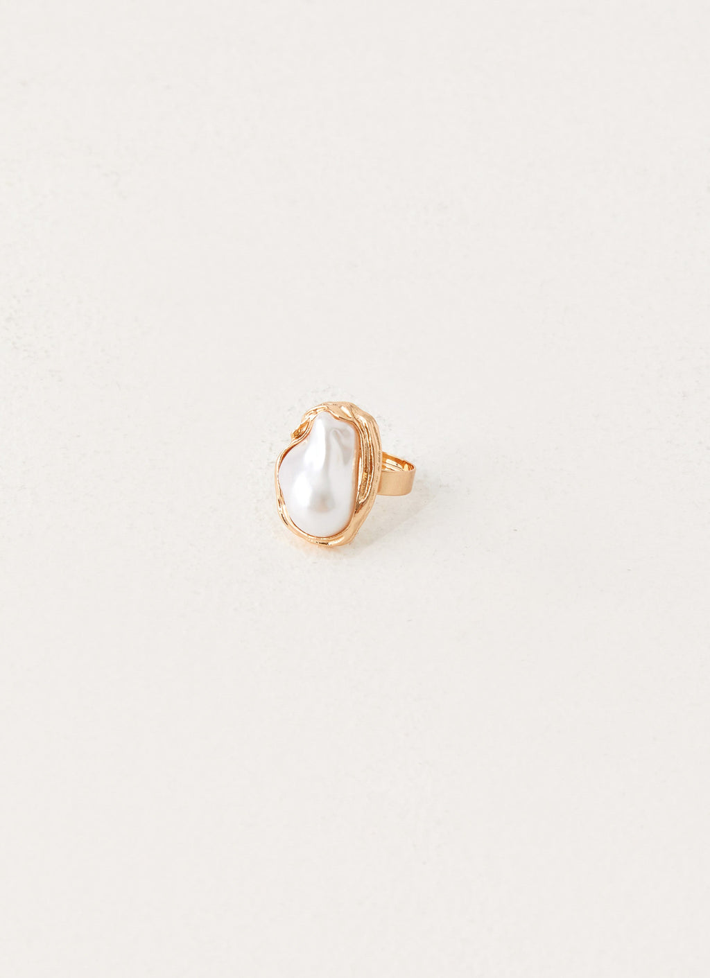 Salina Ring - Pearl