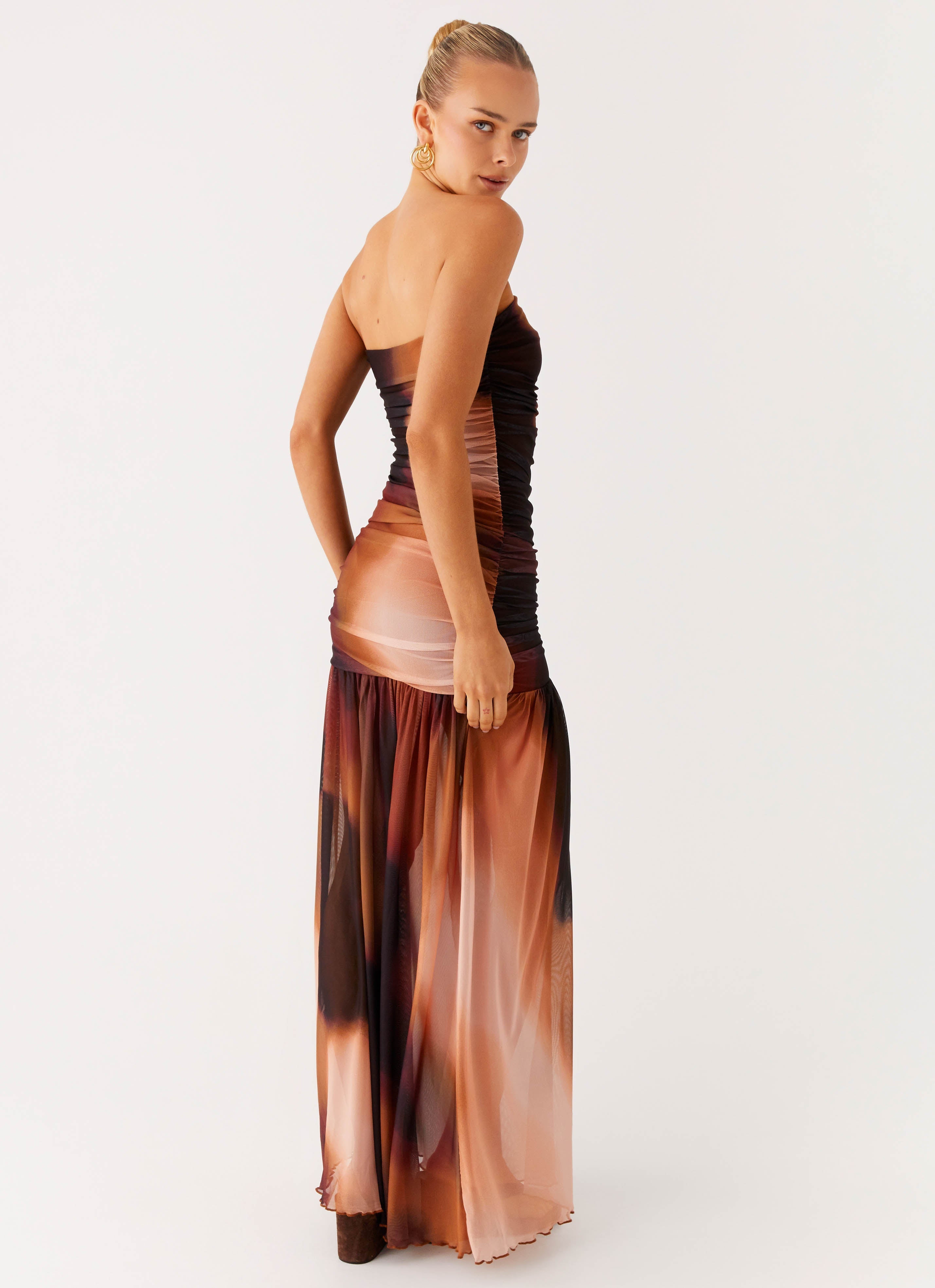 Savaya Maxi Dress - Black Gradient
